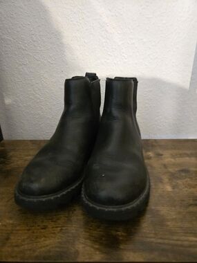 Sorel Black Leather Ankle Chelsea Booties